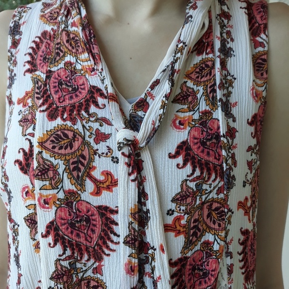 Buckle store /Multi-Color w-lace sleeveless dress - Picture 3 of 4